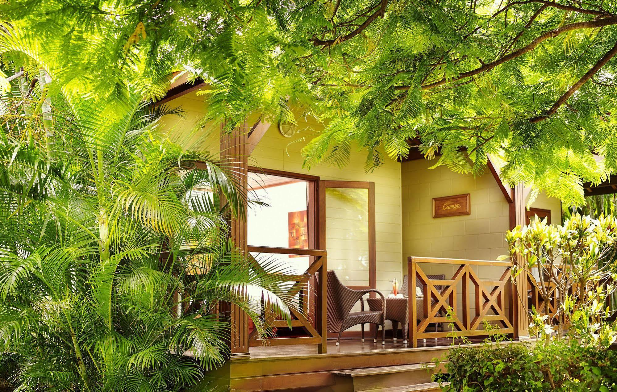 Iloha Seaview Hotel แซ็งต์-เลอ ภายนอก รูปภาพ